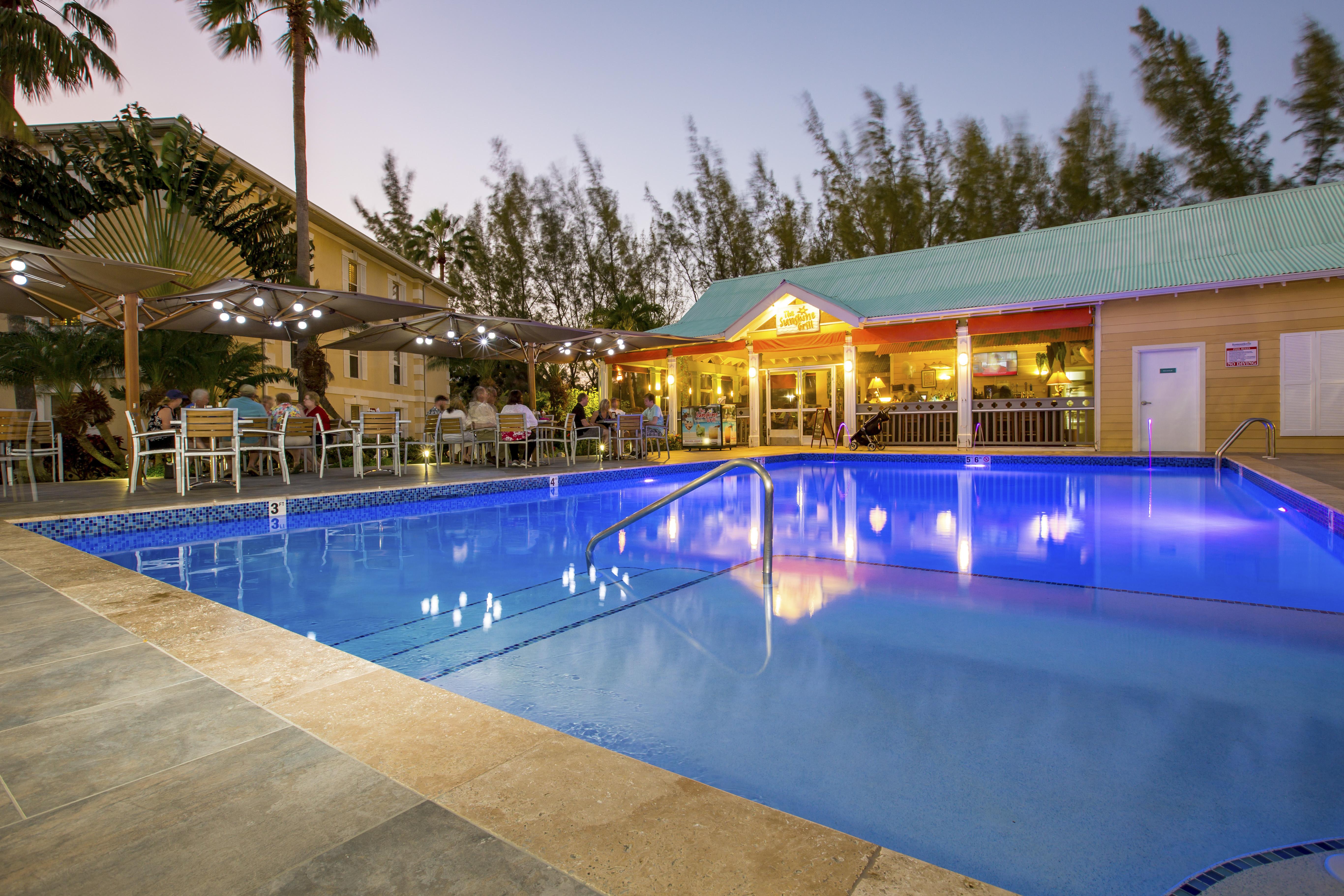 Sunshine Suites Resort West Bay Ngoại thất bức ảnh