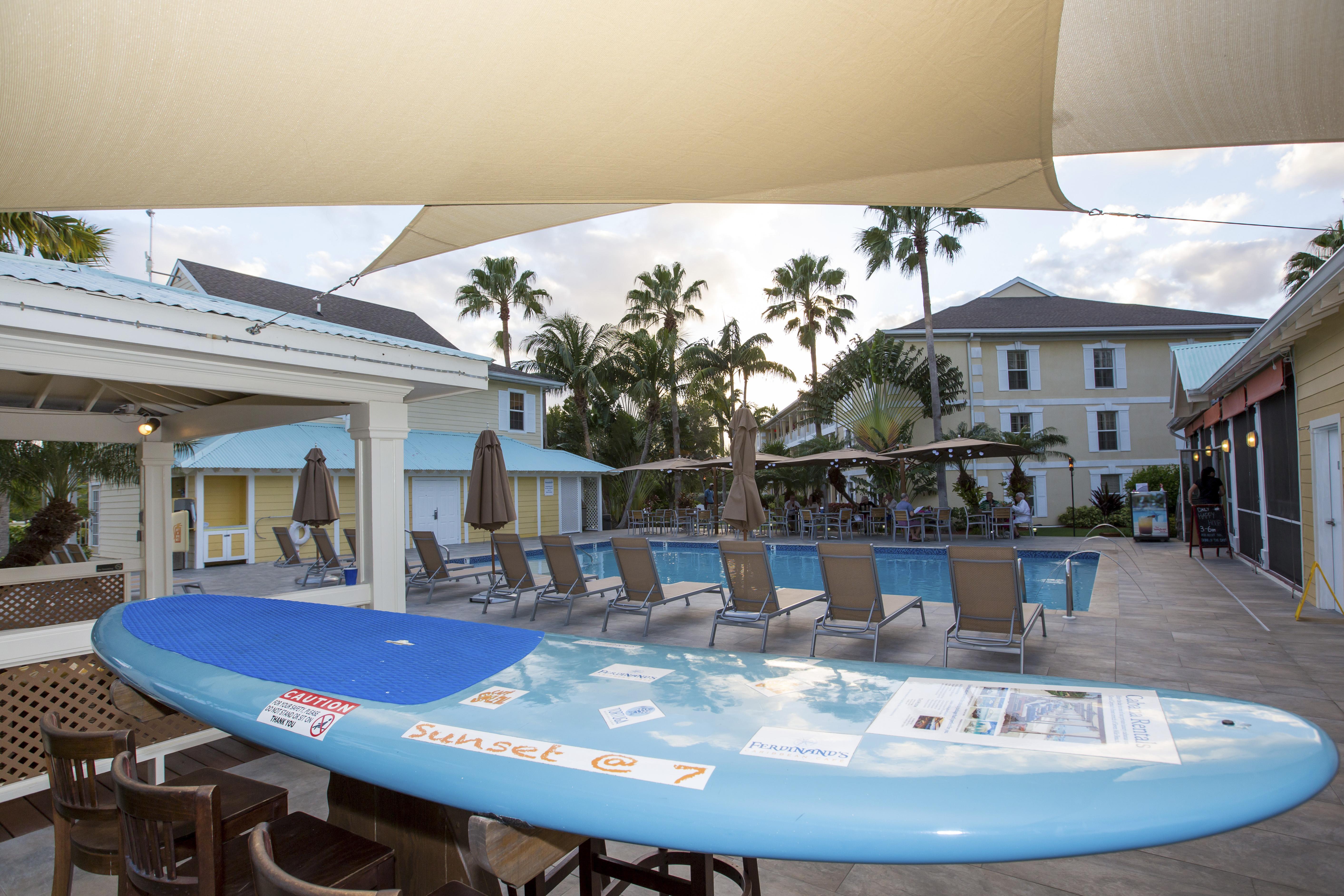 Sunshine Suites Resort West Bay Ngoại thất bức ảnh