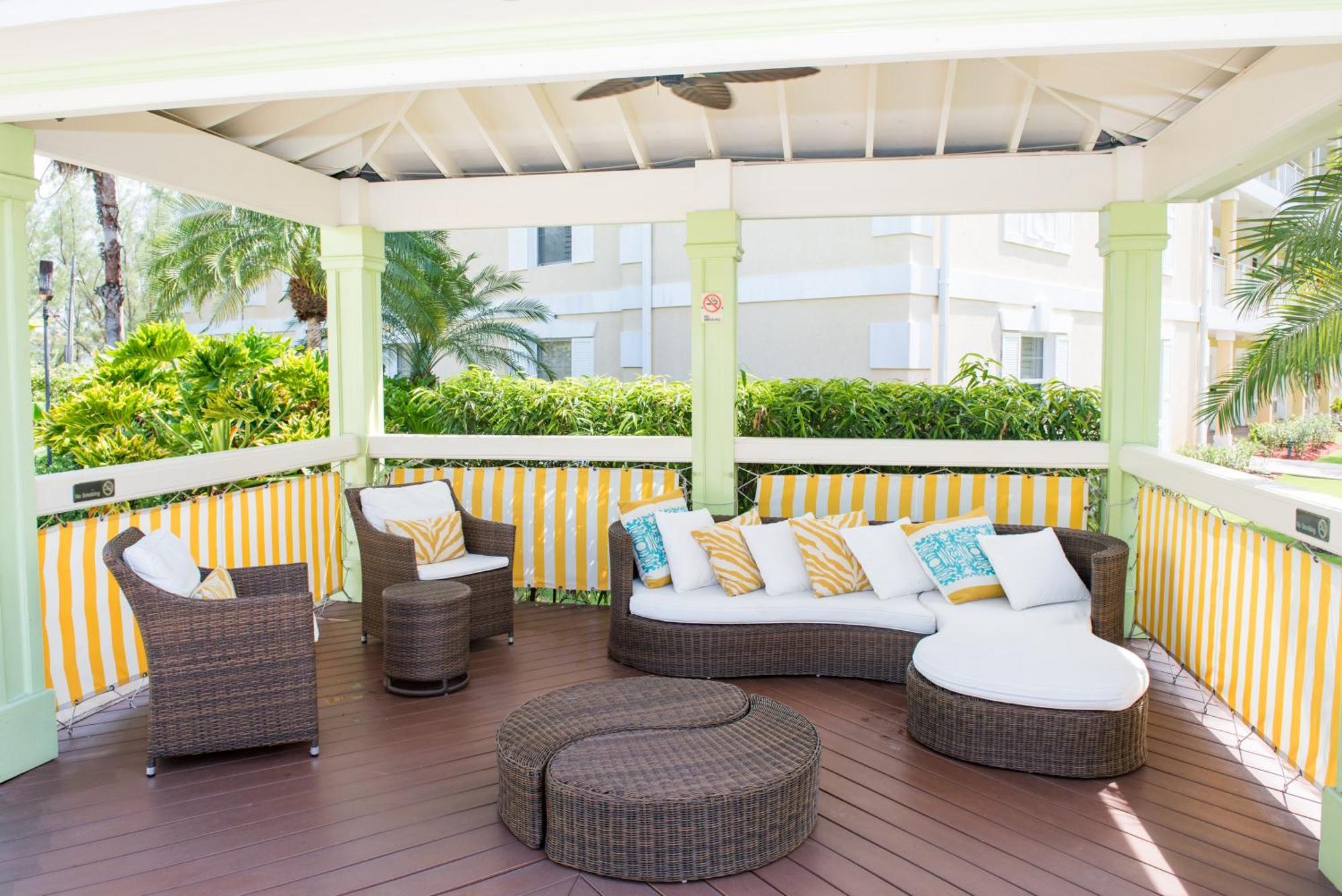 Sunshine Suites Resort West Bay Ngoại thất bức ảnh
